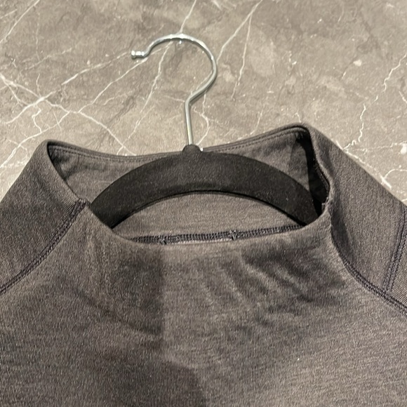 New balance sweater, small, dark charcoal grey colour, great condition - Picture 8 of 8